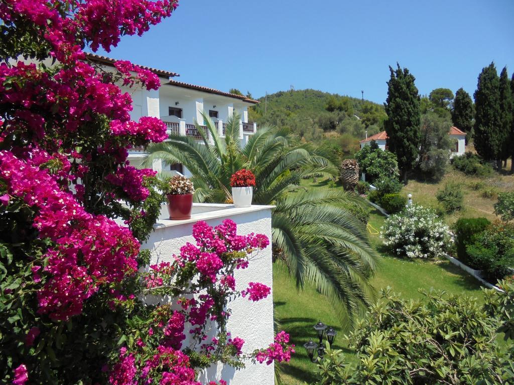 Hotel Paradise Vasilias  Bagian luar foto