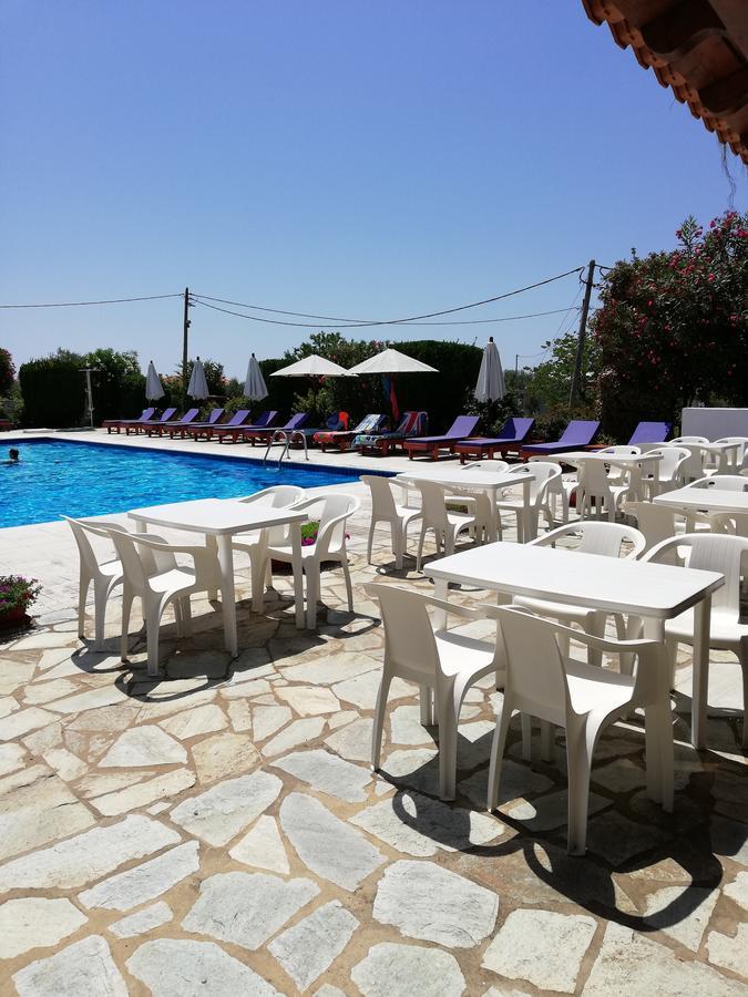 Hotel Paradise Vasilias  Bagian luar foto