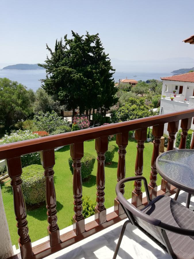 Hotel Paradise Vasilias  Bagian luar foto