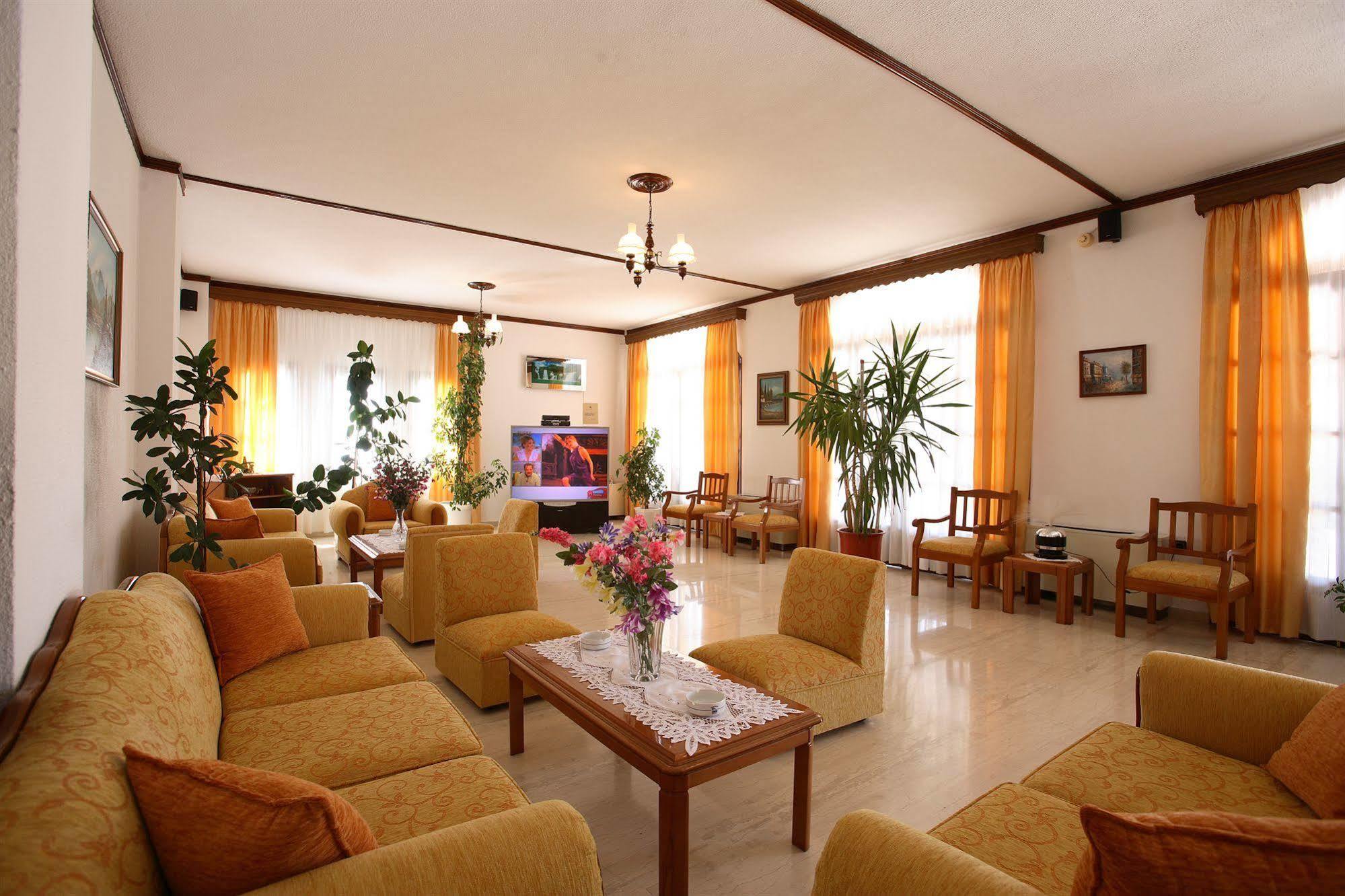 Hotel Paradise Vasilias  Bagian luar foto