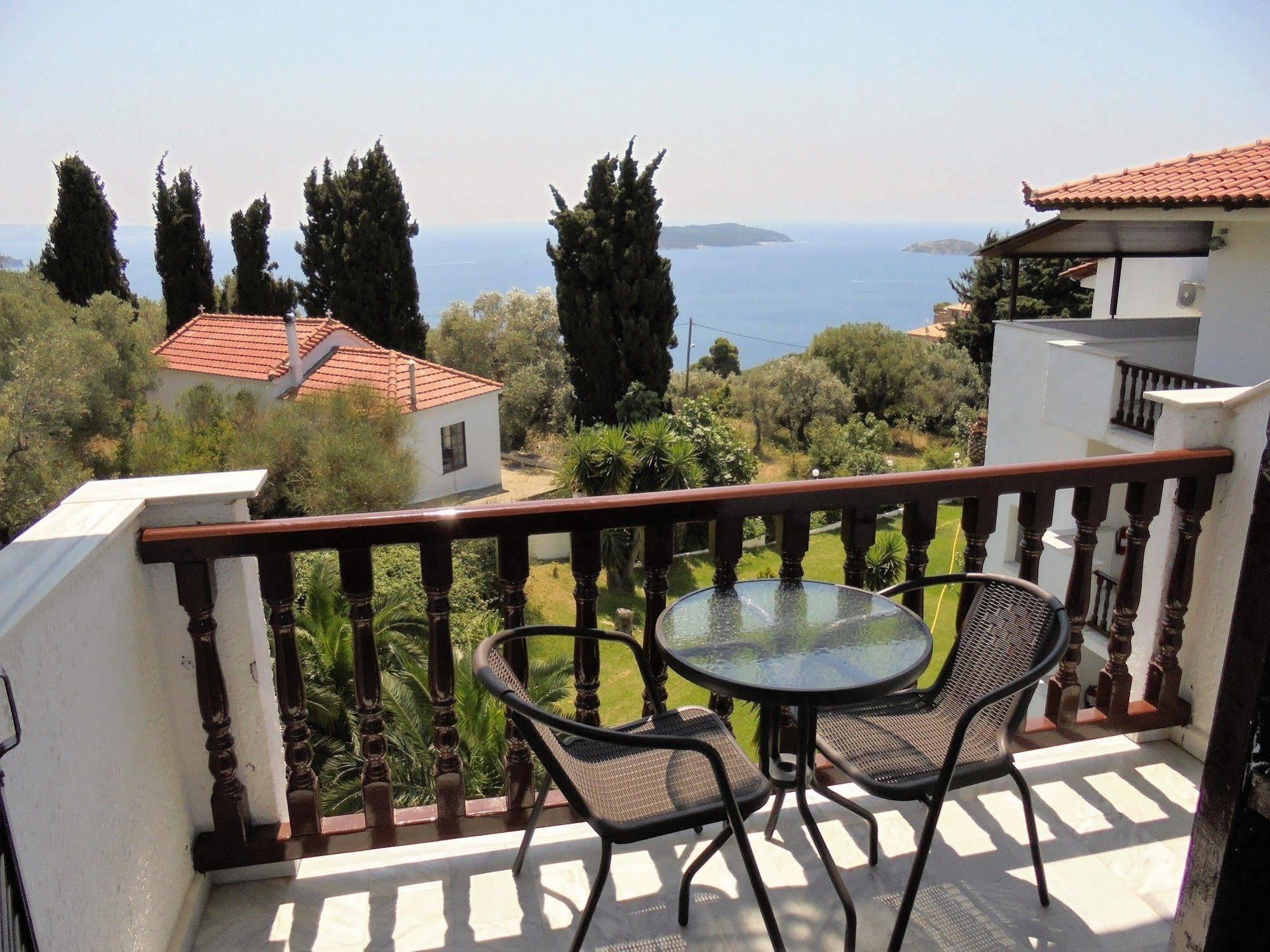 Hotel Paradise Vasilias  Bagian luar foto