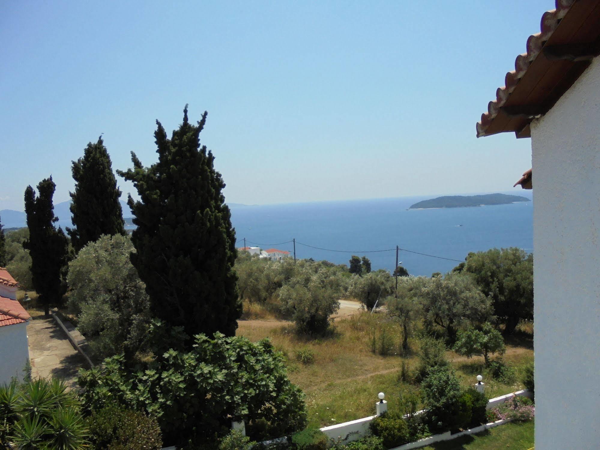 Hotel Paradise Vasilias  Bagian luar foto