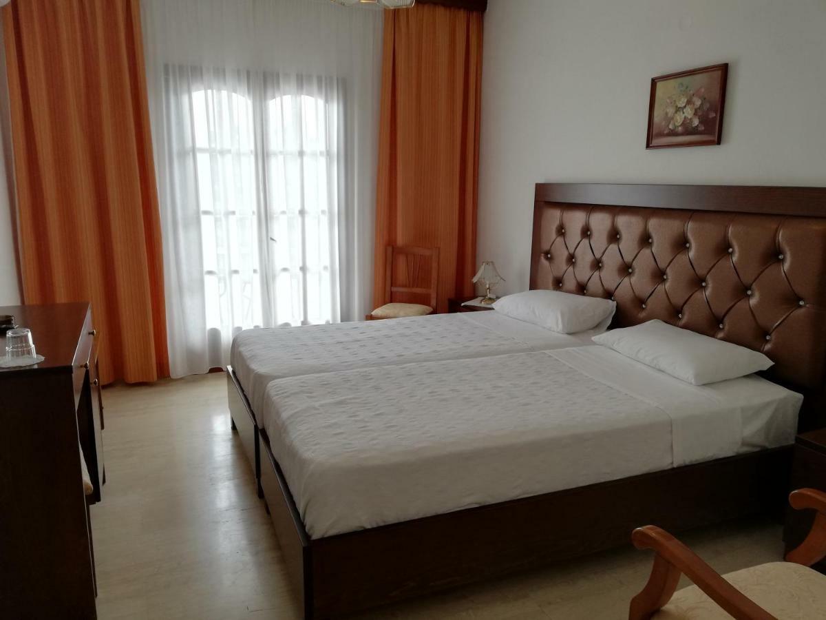 Hotel Paradise Vasilias  Bagian luar foto