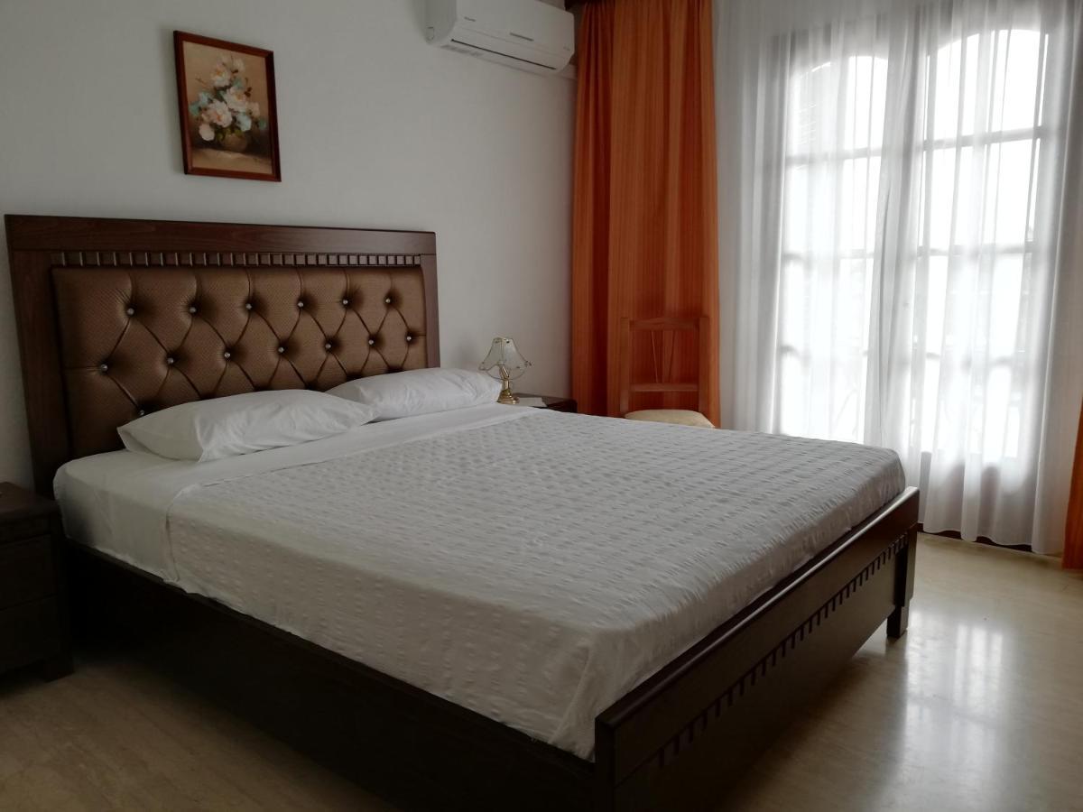 Hotel Paradise Vasilias  Bagian luar foto