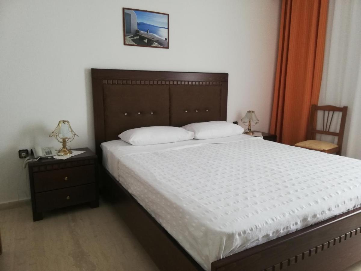 Hotel Paradise Vasilias  Bagian luar foto